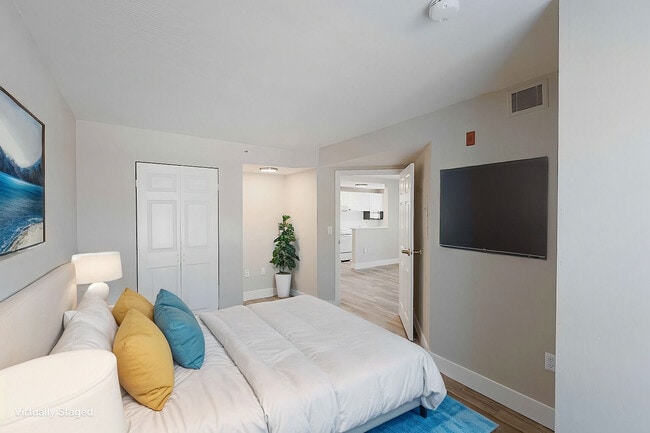 Photo - Pelican Lake