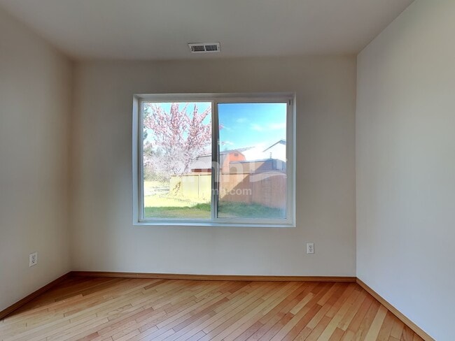 Photo - 20126 52nd Ave E