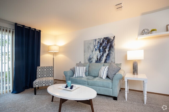 Woodridge Apartments