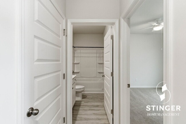 Photo - 548 Hideaway St