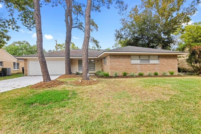 Photo - 5638 Spellman Rd