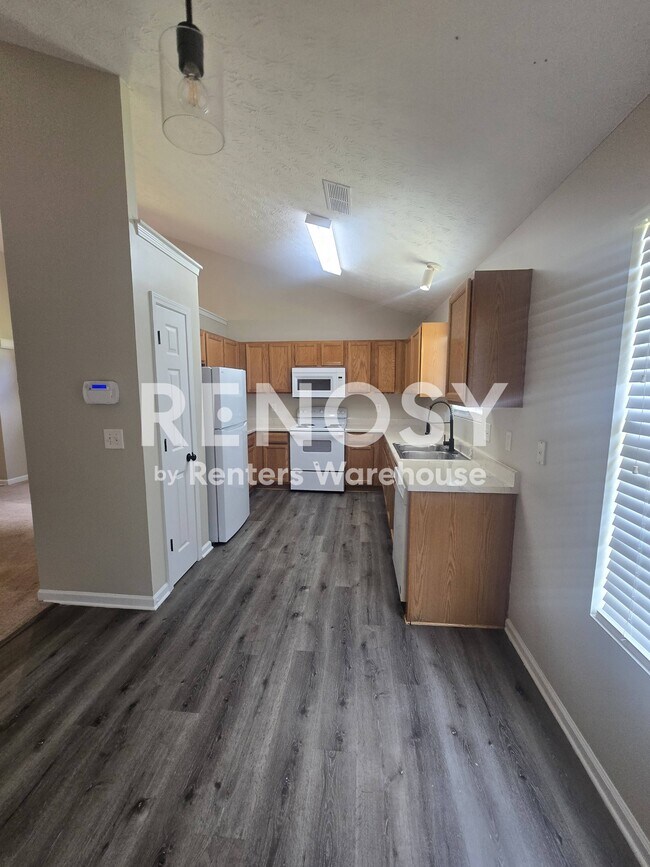 2190 Clayton Ridge