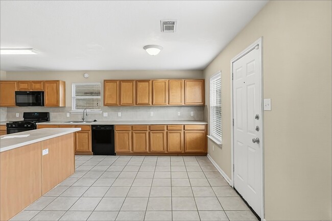 Photo - 3846 Clobourne Crossing Ln