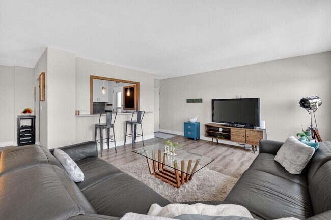 Photo - 2555 NE 11th St Unit 609