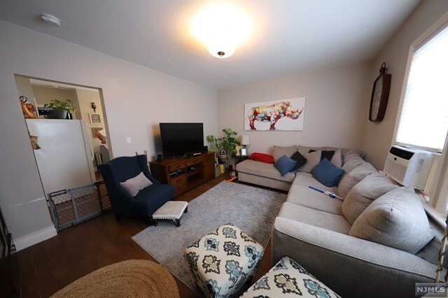 Photo - 114 Biltmore St