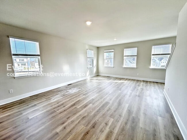 Photo - 195 Sioux Lp