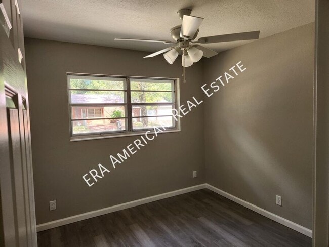 Photo - 503 W Griffith Ave