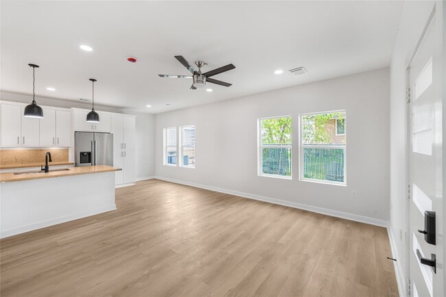 Photo - 6809 Fairway Dr Unit A