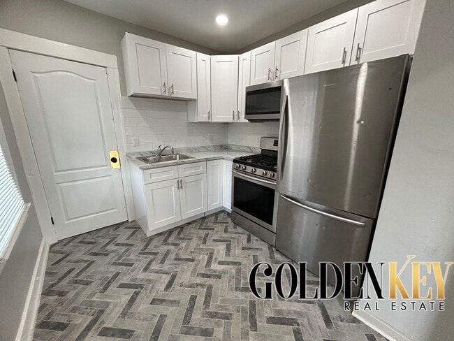 Photo - 2958-2960 Kendall St. Detroit, MI 48238 Unit 2958 Kendall - Upper