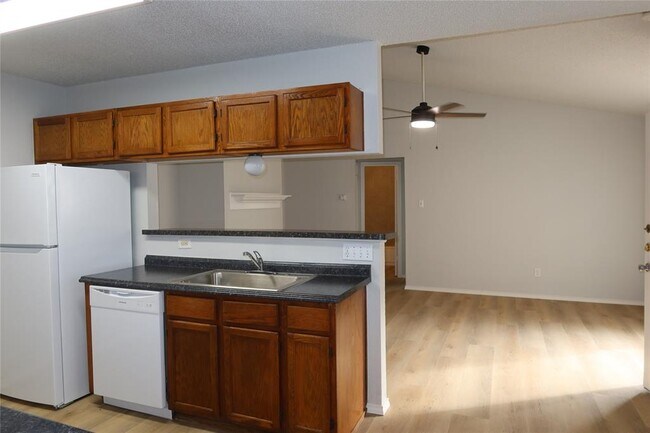 Photo - 2511 Bucks Run