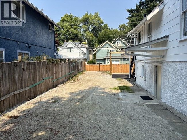 135 W 12th Ave