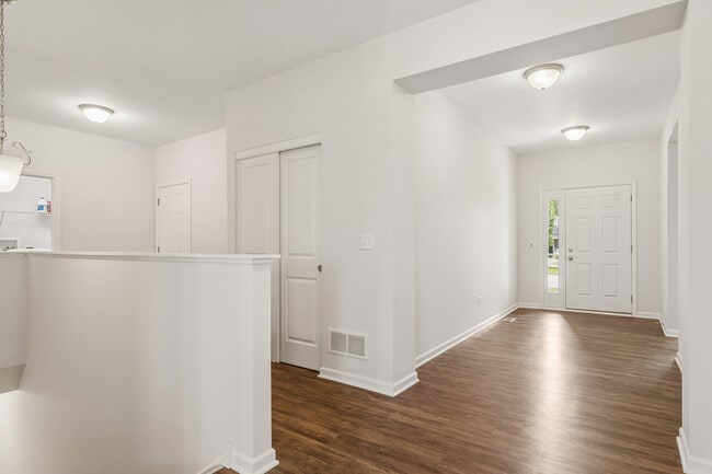 Photo - 108 Telluride Ln