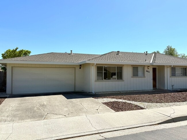 Photo - Beautiful Corner Lot in Pocket Area! Please review entire ad.