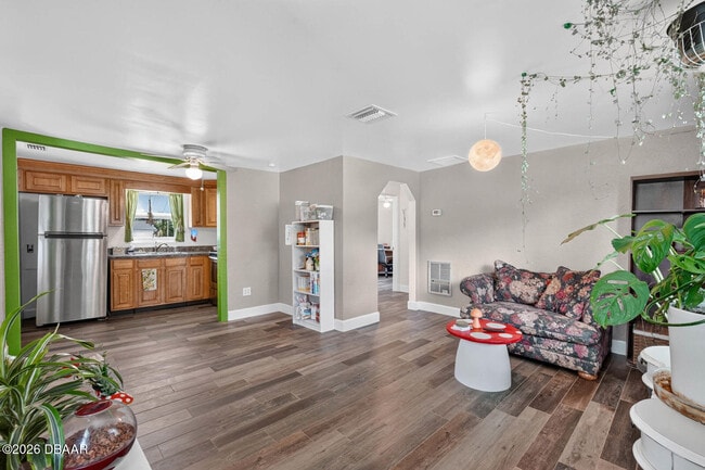 277 Debary Dr