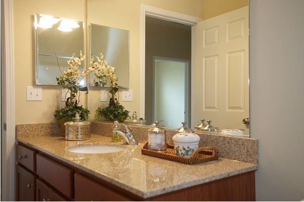 Photo - Stonegate Apartments