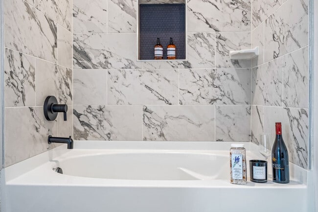 Photo - 617 N 12th St Unit ID1312522P