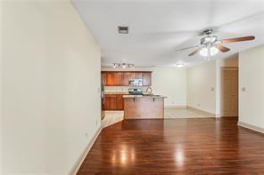 708 Madison Ln S E