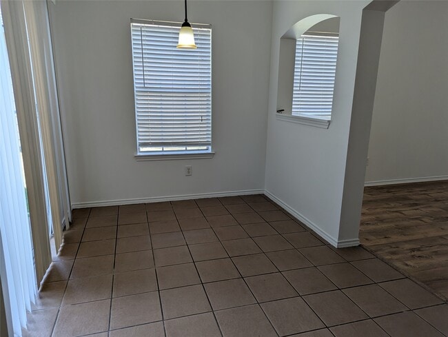 Photo - 15938 Timber Run Dr