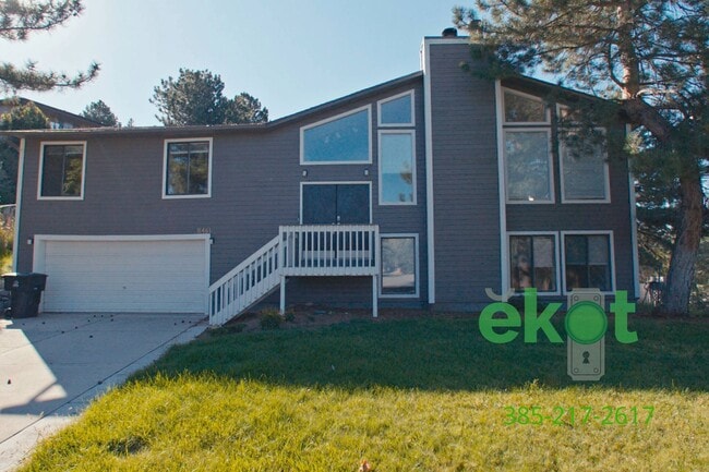 Building Photo - Spacious 5 Bedroom Home in Cottonwood Heights