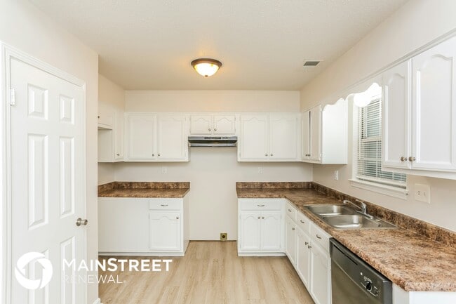 Photo - 5963 Cuspidon Cove