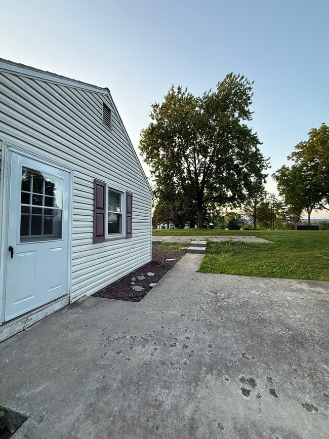 Photo - 6820 Rowe Dr Unit 6820