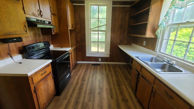 Photo - 776 Macon Ave