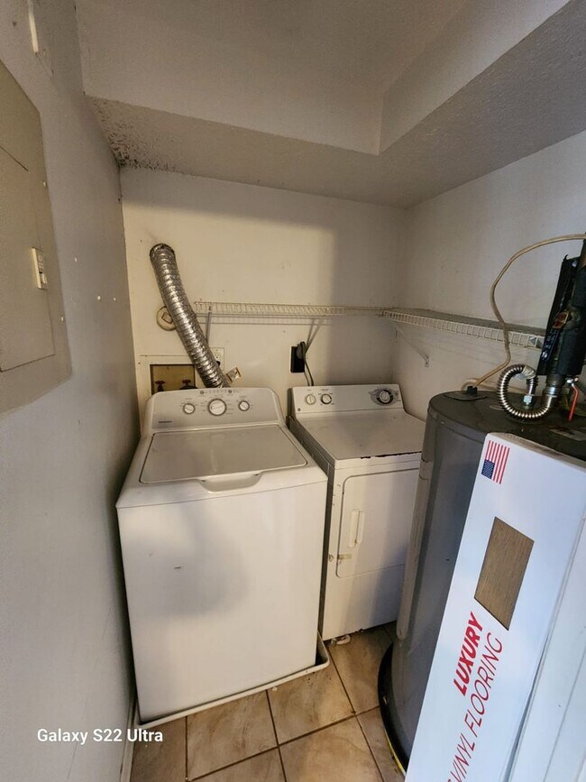 Photo - 2 Bedroom Luxury Condo nestled in the heart of Sicklerville NJ