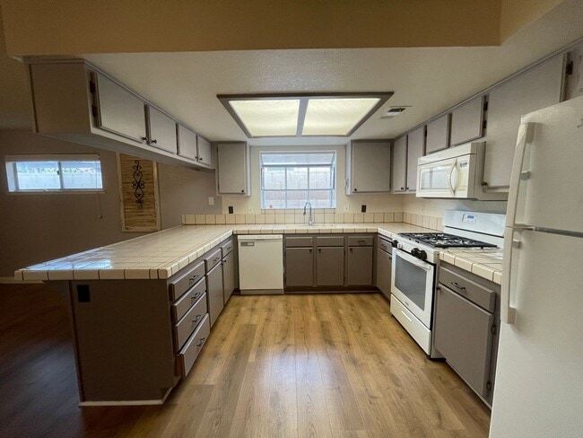 Photo - Stylish 3-Bedroom Home with Spacious Backy...