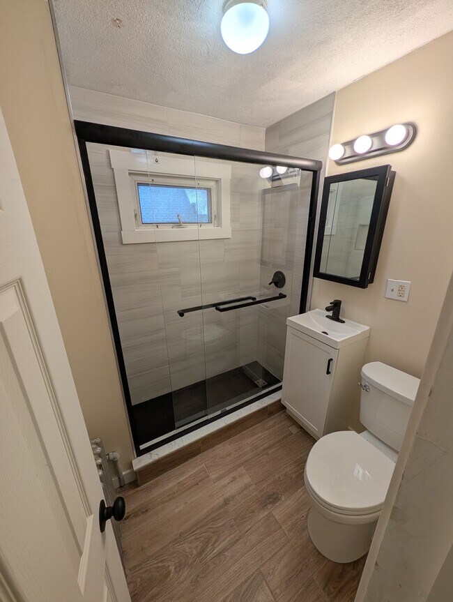 Photo - 29 Morris St Unit 3