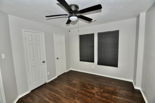 Photo - 8819 Hedgestone Ct