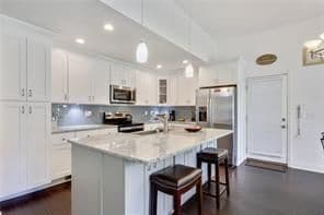1012 Knightsbridge Rd