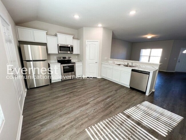 Photo - 1949 Auburn Hills Dr