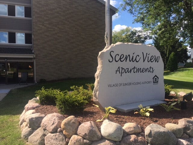 Building Photo - Scenic View Apartments