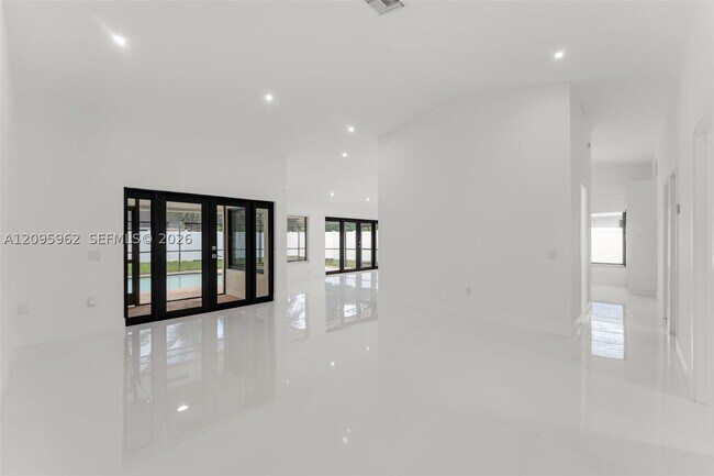 Photo - 10480 SW 130th Ave