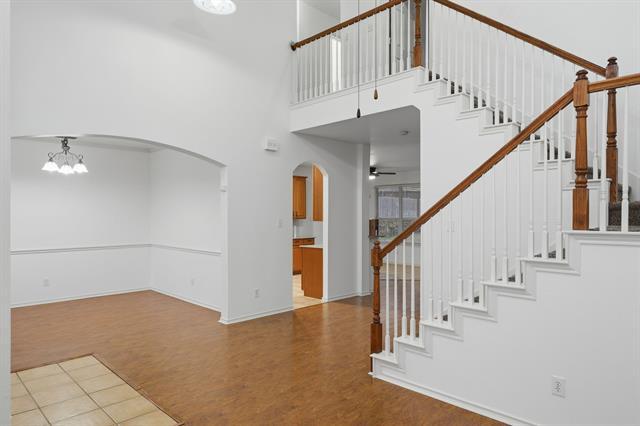 Photo - 2605 Oakland Way