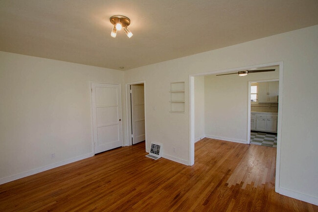 Photo - 1730 Lake St Unit 1730
