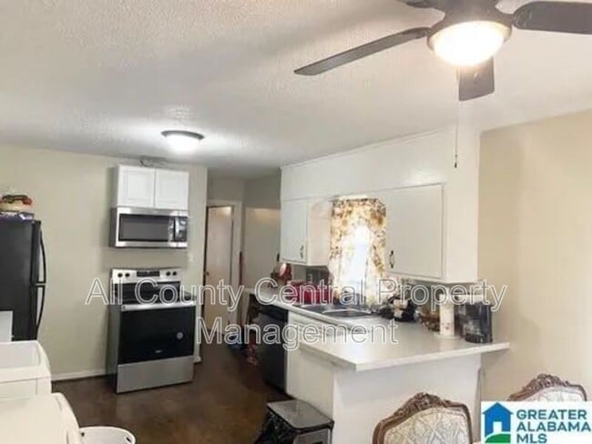 Photo - 1444 31st St N