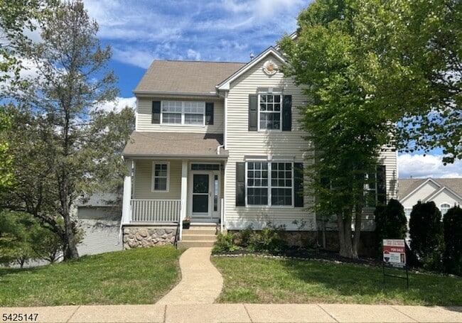 Building Photo - 227 Winding Hill Dr