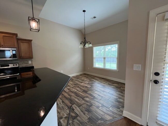 Photo - Renovated 4 Bedroom 2.5 Bath Home for Rent!