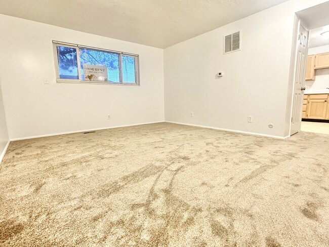 Photo - 265 E 8880 S