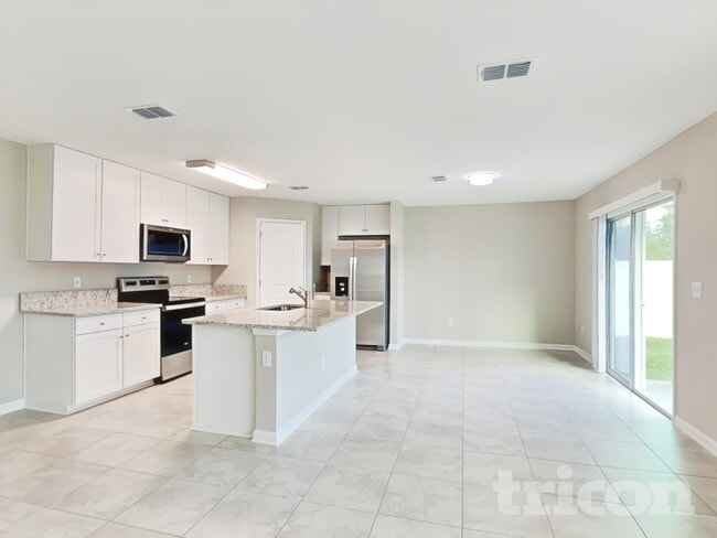 66 Raphael Ln