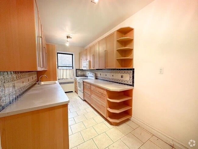 Building Photo - Perfect 1 Bedroom 1 Bathroom  Available Unit 6e Rental