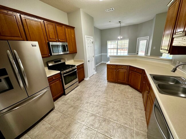 Photo - 27094 Stratford Glen Dr