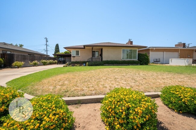 Fresno South East Home, 3BR/1BA, Built 195... - Fresno South East Home, 3BR/1BA, Built 195...
