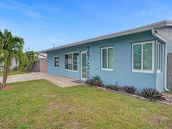 Photo - 2750 NE 10th Ave