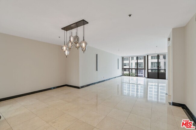 Photo - 10660 Wilshire Blvd Unidad 703