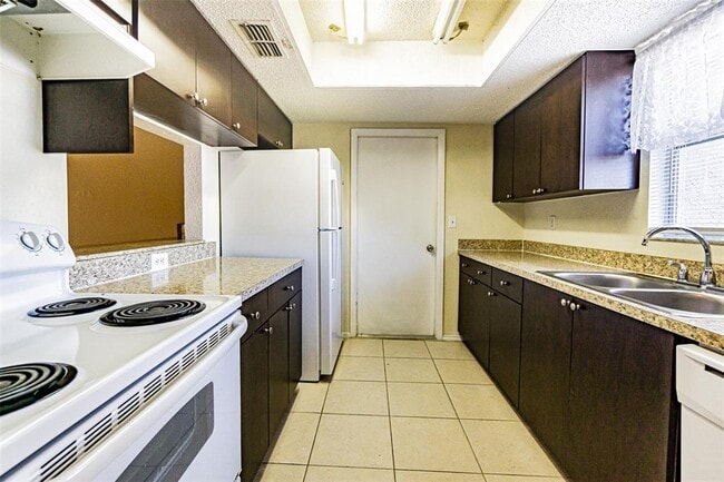 Photo - 12807 Kellywood Cir
