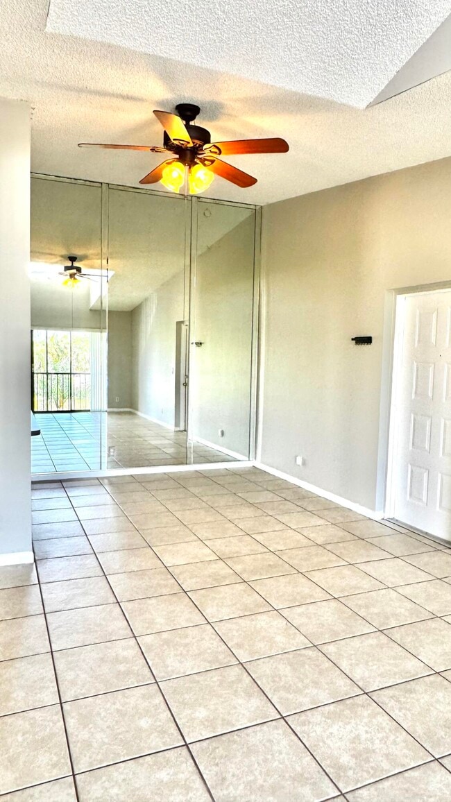 1007 Green Pine Blvd Unit A3