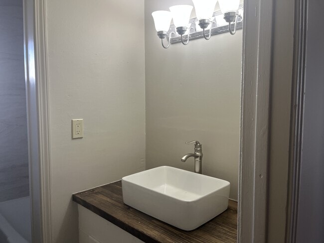 Photo - 1105 Edgewood Ave