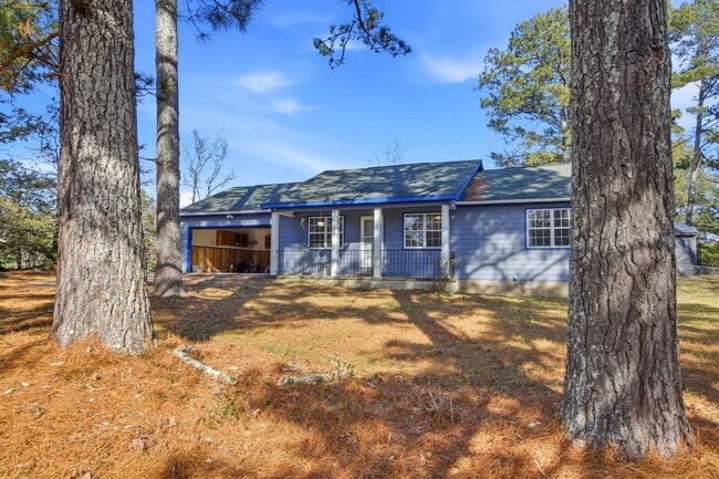 Building Photo - 213 Carter Rd